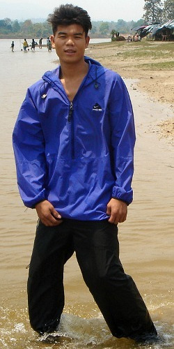 masturbation fun in the lake