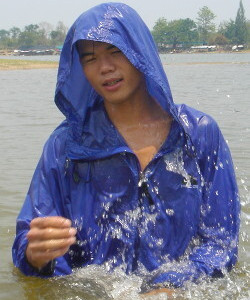 masturbation fun in the lake